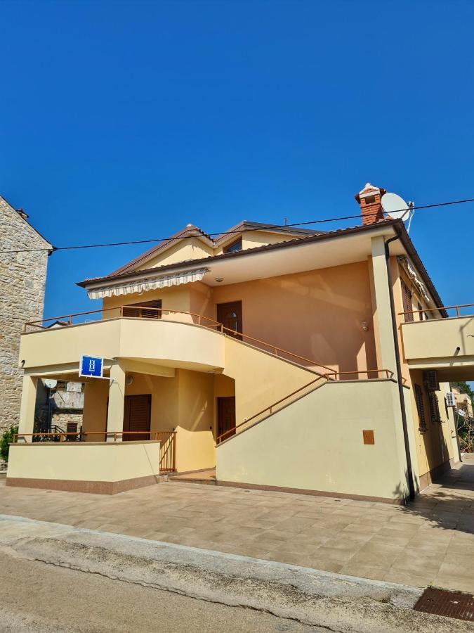 Apartment Manuel Novigrad Istria Eksteriør billede